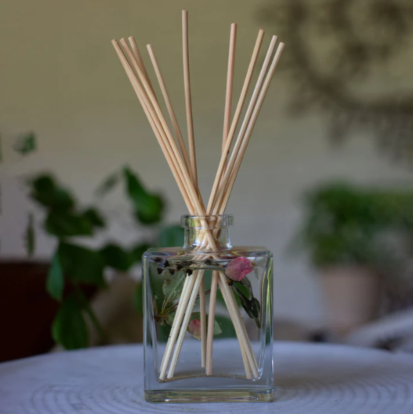 Apricot Rose 4oz Diffuser - Madison's Niche