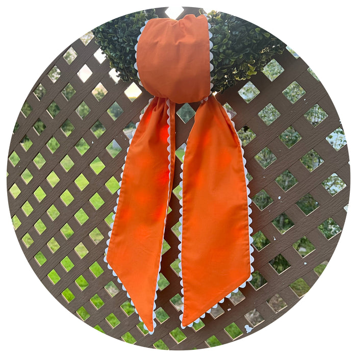 Cotton Sash with Trim.