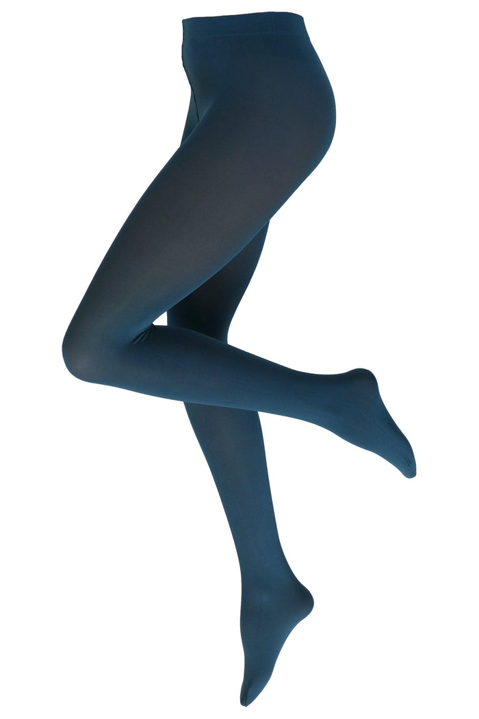 Cette Dublin  plus size  tights on a white background