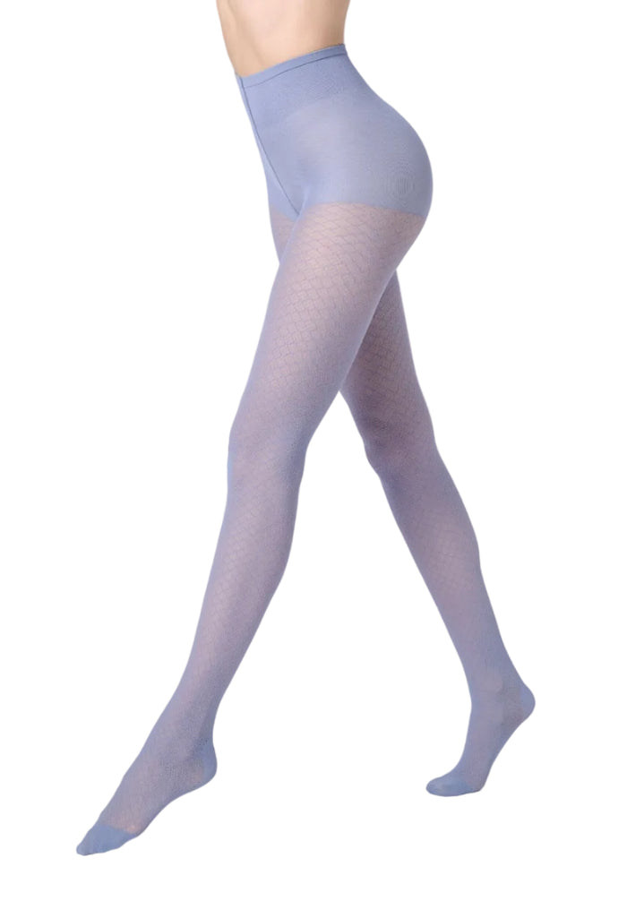 Eco sneaker tights in crystal grey worn by a person on a white background