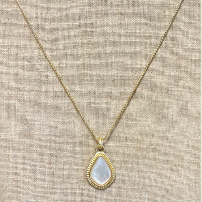Enclave Petite Necklace