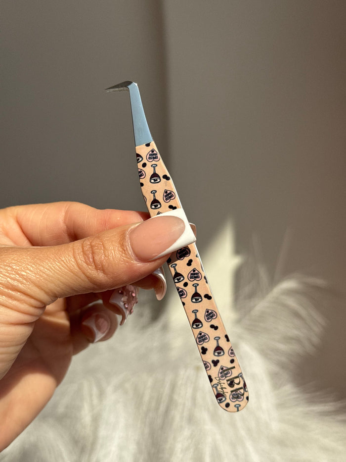 Espresso Martini 90° tweezer ￼