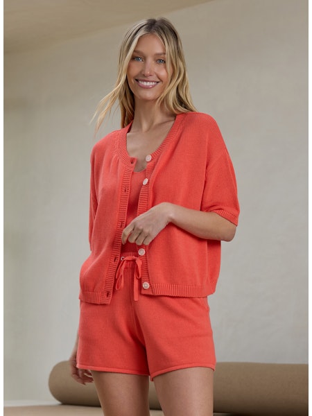 Fleming Short in Apricot - Madison's Niche