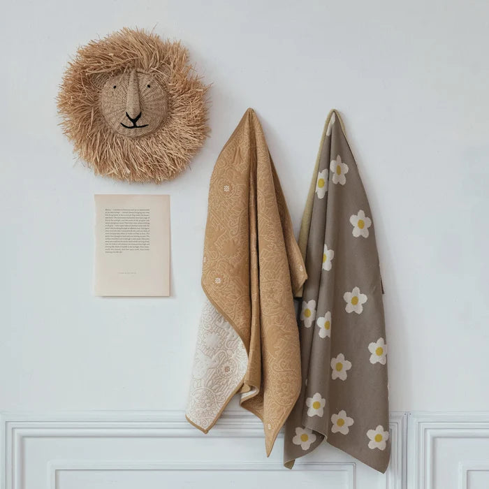 Flower Knit Baby Blanket - Madison's Niche