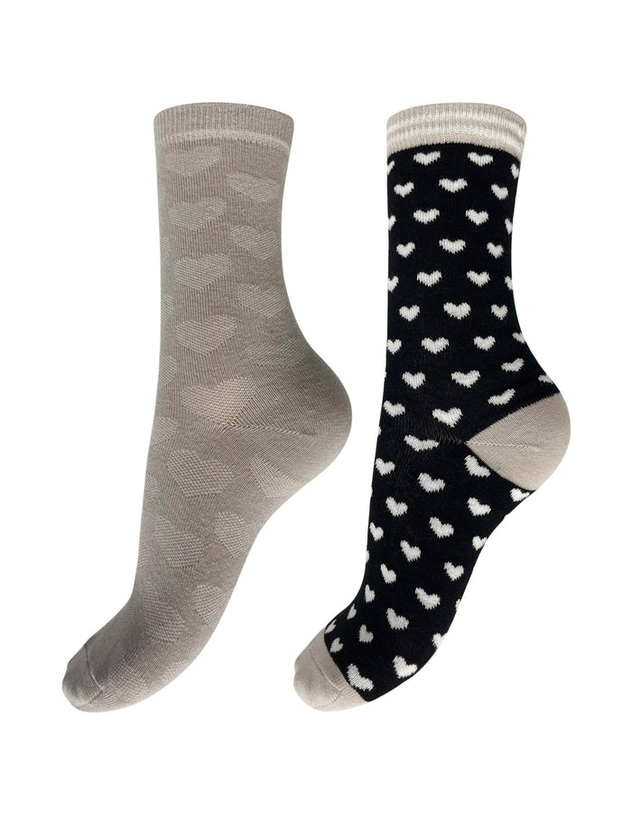 Charnos Cotton Design Heart Socks 2 Pair Pack on white background