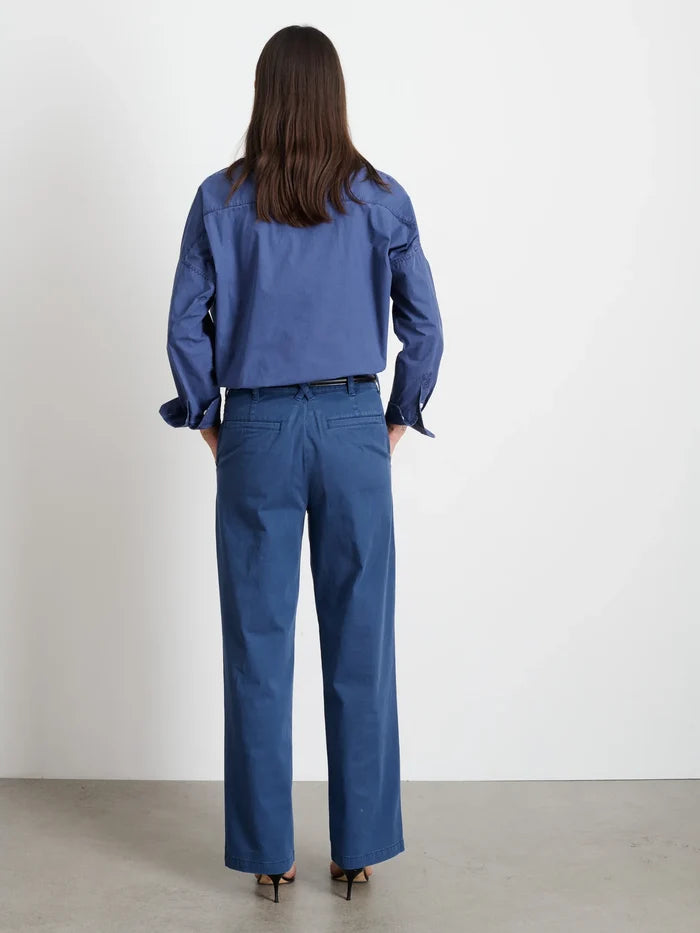 Jo Shirt in Cotton Poplin - Sea Ranch Blue