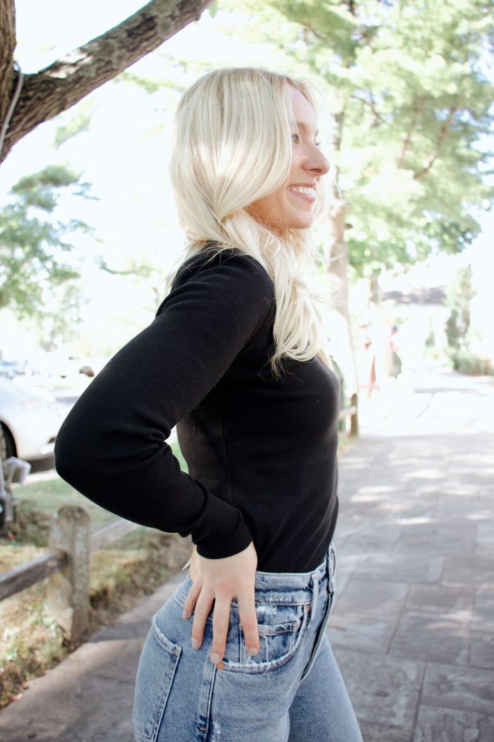 Long Sleeve Crew Neck in Black - Madison's Niche