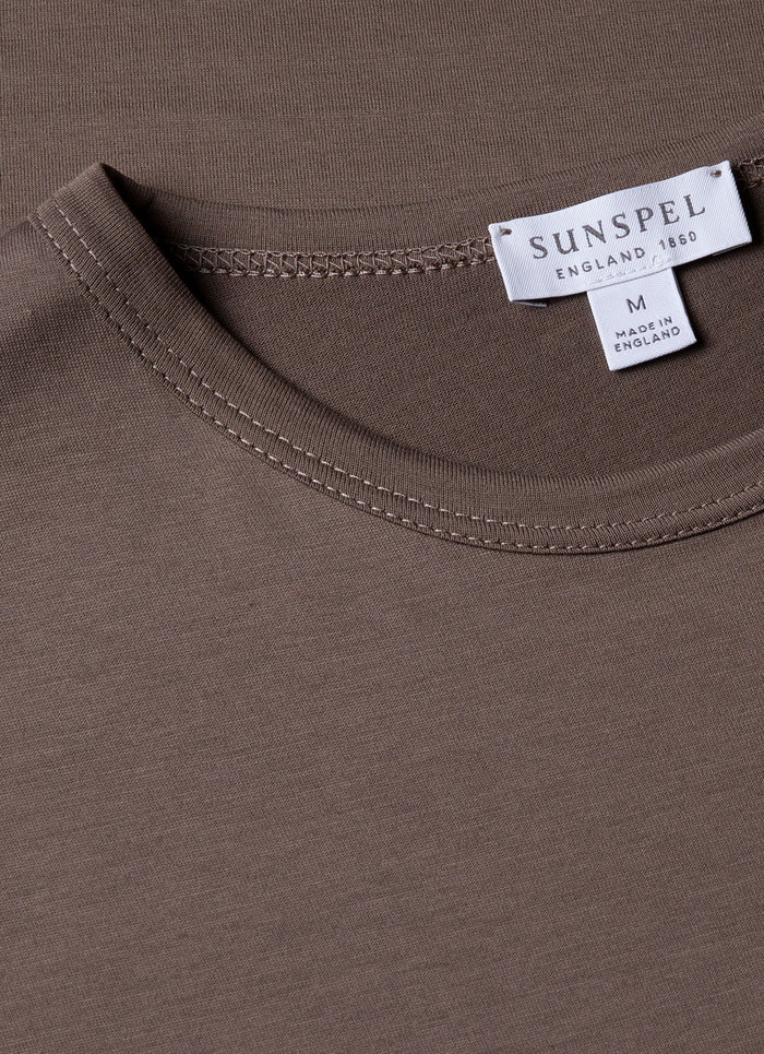 Men's Classic T-shirt in Walnut