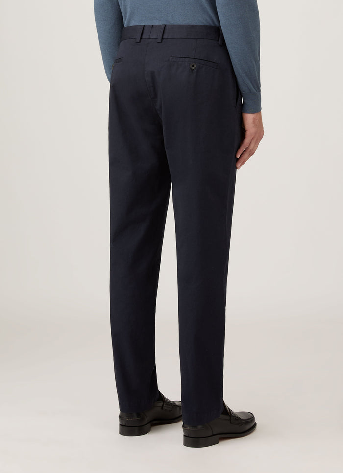 Men's Regular Fit Chino in Navy