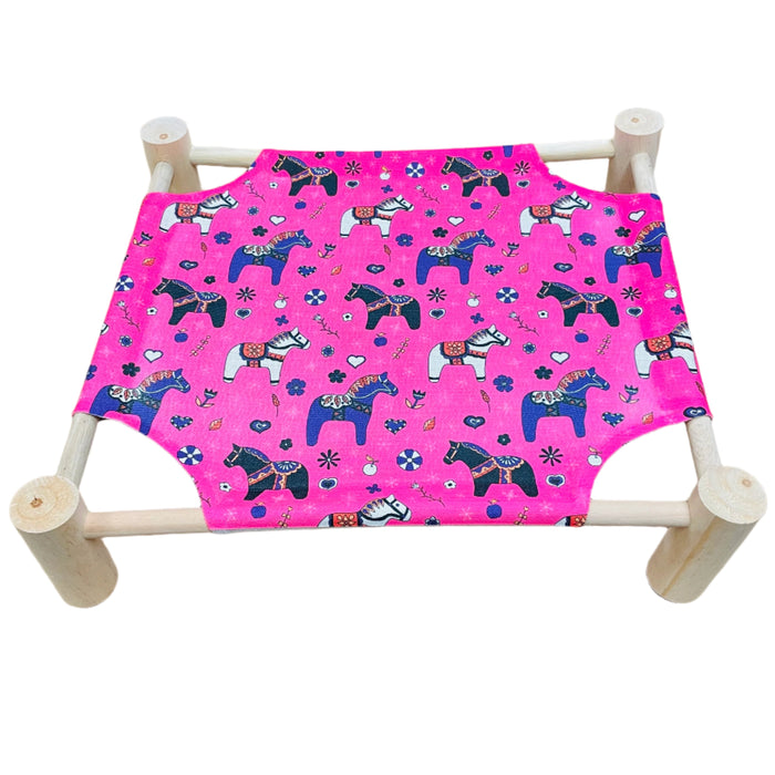 Pet Bed with Wood Base Pink with Dala Horses
