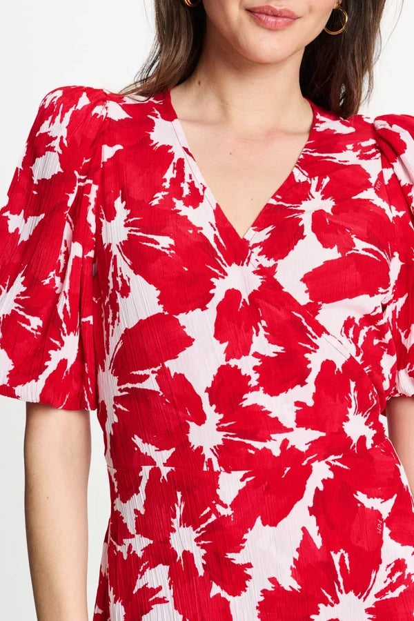POM DRESS CRINKLE BUBBLE in Bloom Red from POM Amsterdam