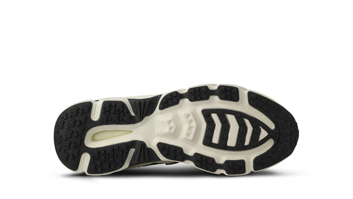 Super Fulcrum Sneaker - Vanilla Ice/Black