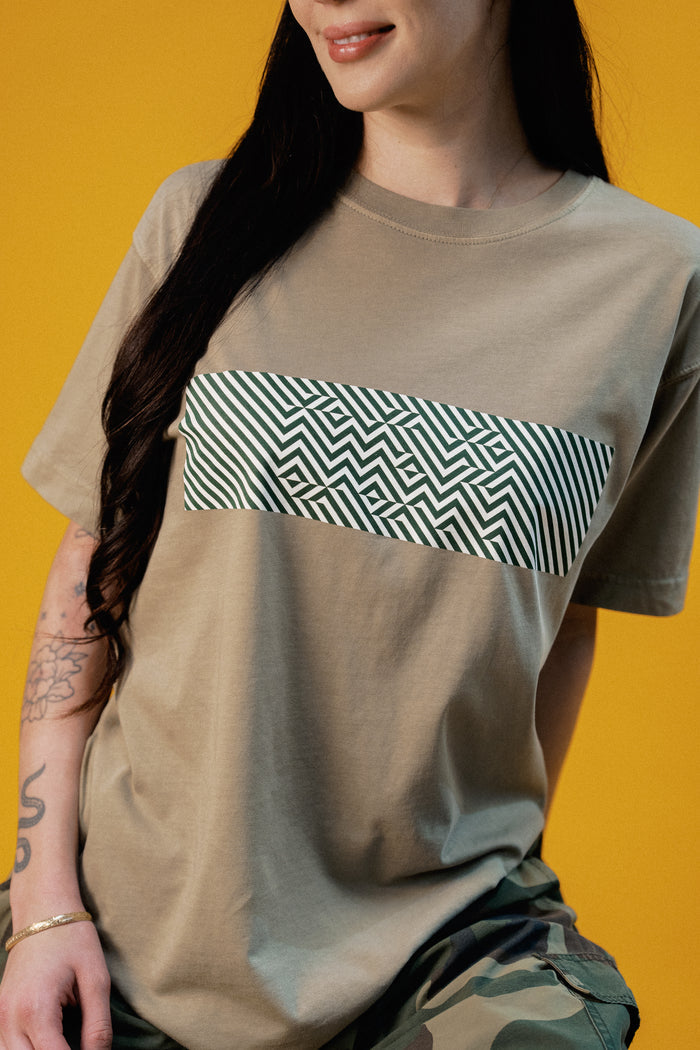 TRIPPY TEE