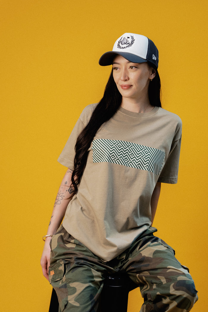 TRIPPY TEE