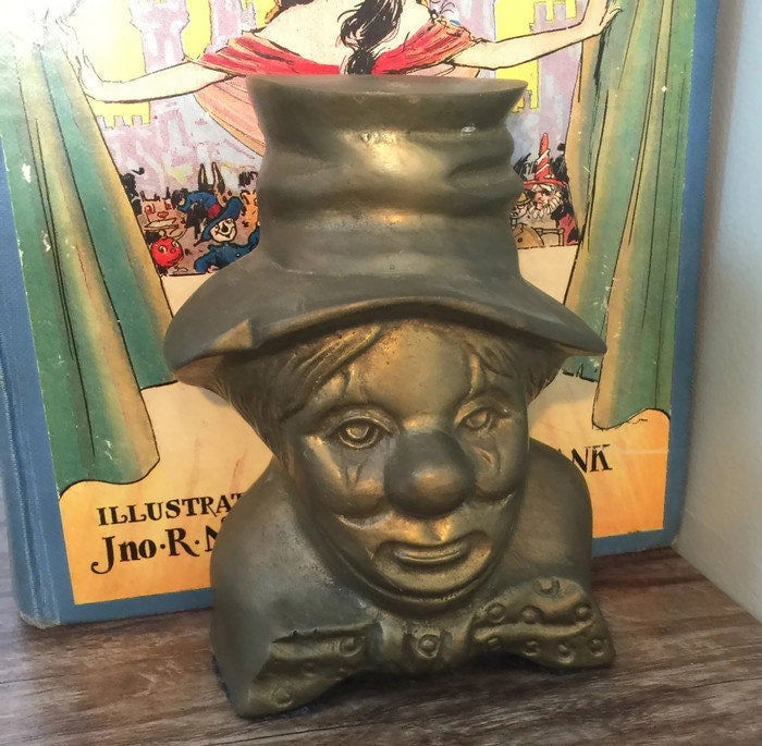 Vintage Clown Bookends at Duckwells