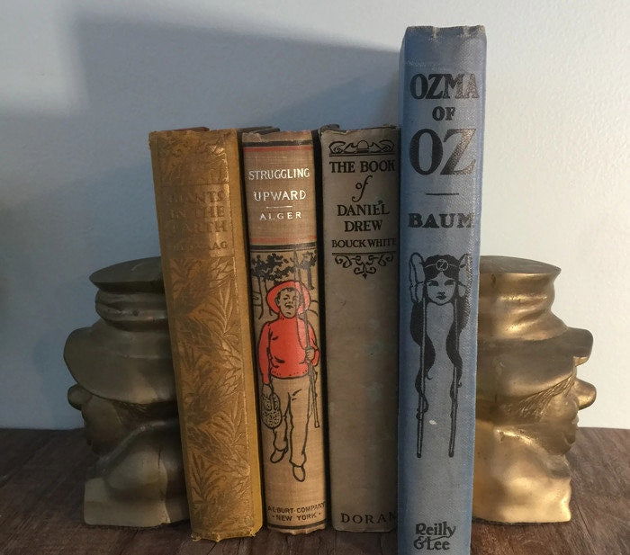 Vintage Clown Bookends at Duckwells