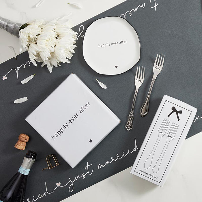 Wedding Cake Plate - Madison's Niche