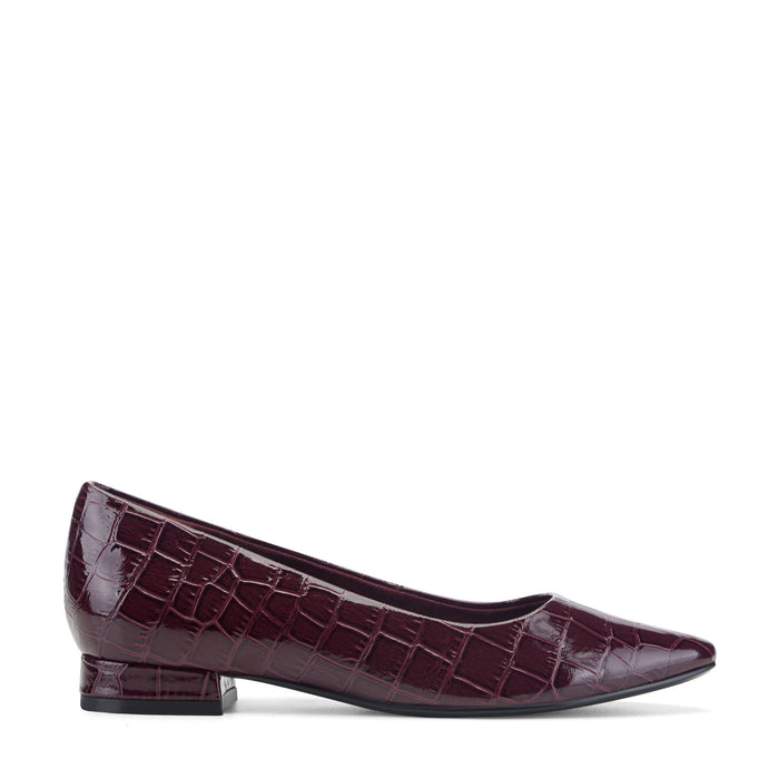 Women's Tessa Total Motion Pointy Toe Dress Flats